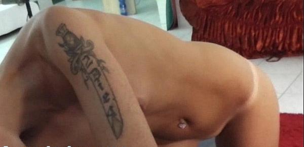  Tattooed sexbomb shows her lapdance and BJ skills